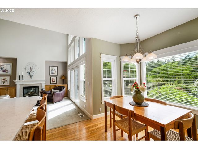 2940 SUMMIT TERRACE Dr, Eugene, OR 97405