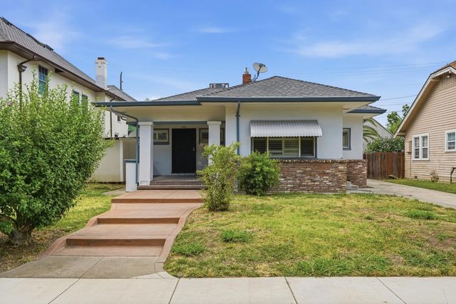 1061 W Willow St, Stockton, CA 95203