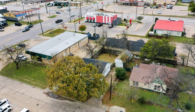 107 N Shawnee Street, Ennis, TX 75119