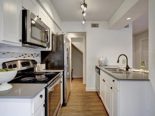 3500 Alpine CIR 1, Austin, TX 78704