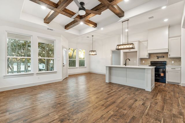 5901 S LAKESIDE HILLS Court, Granbury, TX 76048