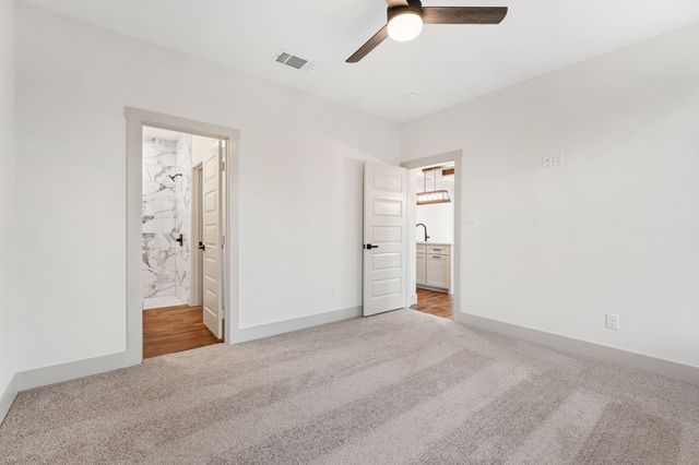 5901 S LAKESIDE HILLS Court, Granbury, TX 76048