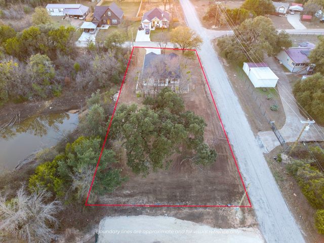 5901 S LAKESIDE HILLS Court, Granbury, TX 76048