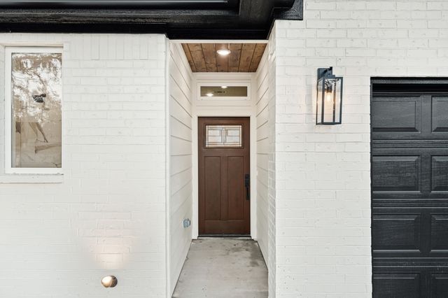 5901 S LAKESIDE HILLS Court, Granbury, TX 76048