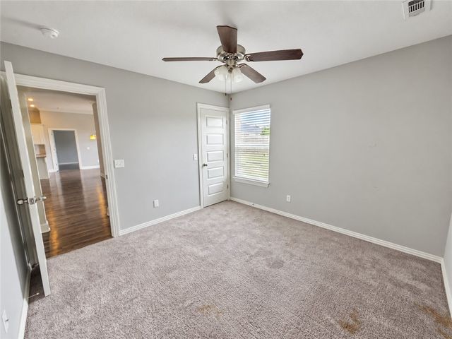 456 La Riata Street, Farmington, AR 72730