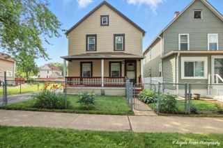 537 Cummings Avenue, Waukegan, IL 60085
