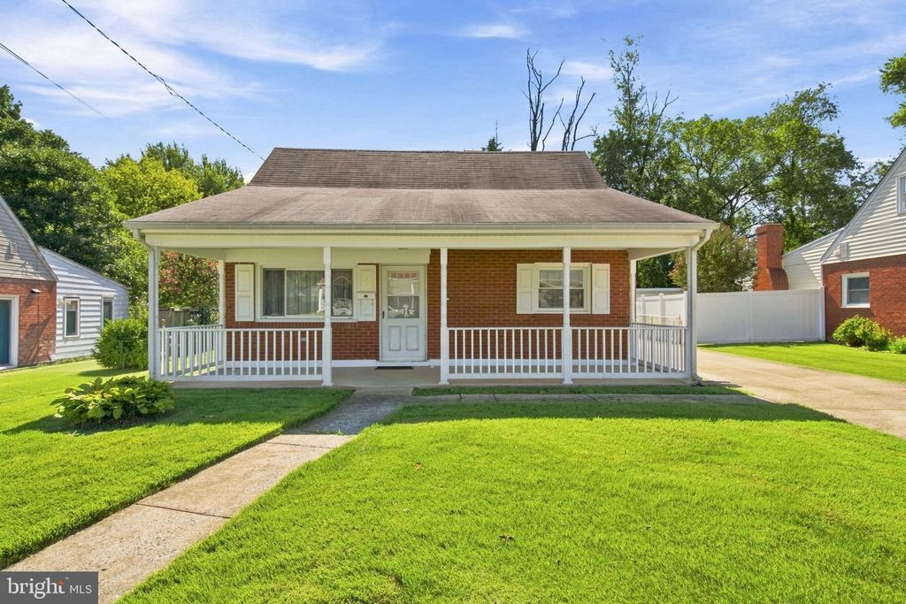 179 COLBURN DR, Manassas Park, VA 20111