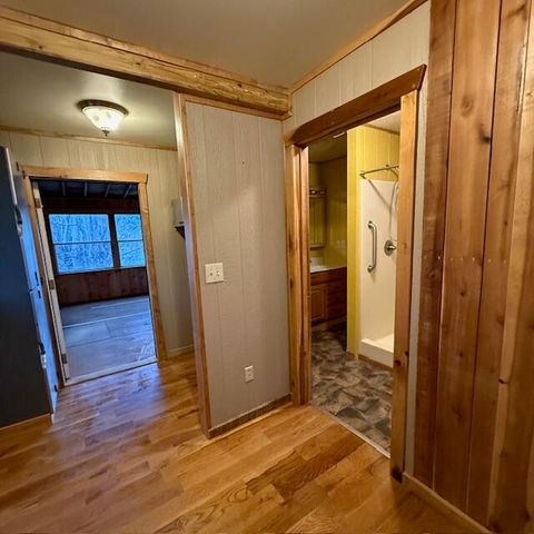 107 Branch Road, Monticello, KY 42633