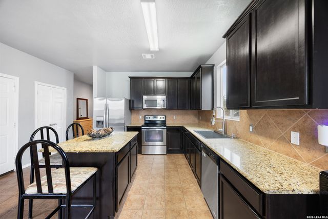 7418 DERBY VIS, Selma, TX 78154