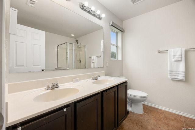 7418 DERBY VIS, Selma, TX 78154