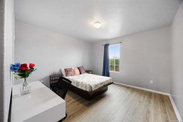 7418 DERBY VIS, Selma, TX 78154