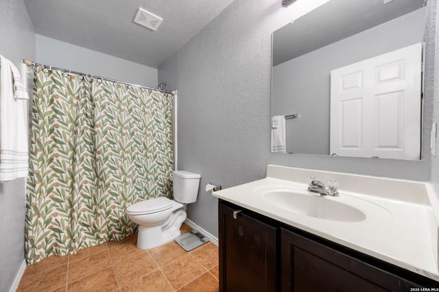 7418 DERBY VIS, Selma, TX 78154