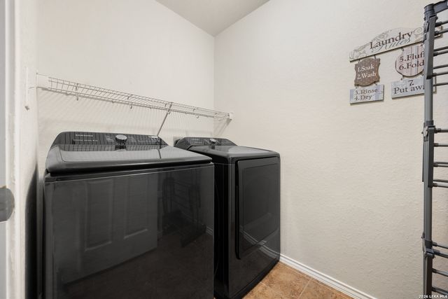 7418 DERBY VIS, Selma, TX 78154