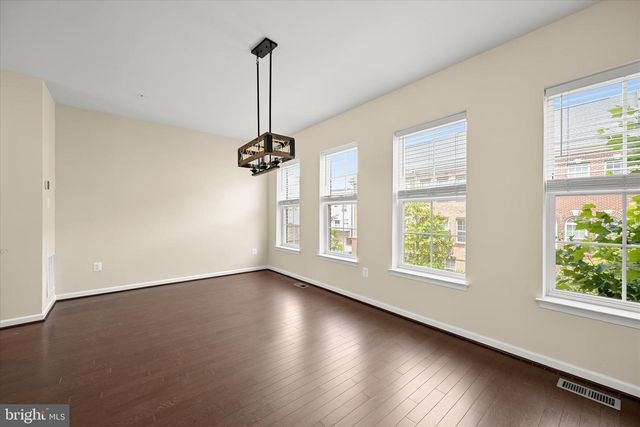 7204 BARRBERRY LN, Beltsville, MD 20705