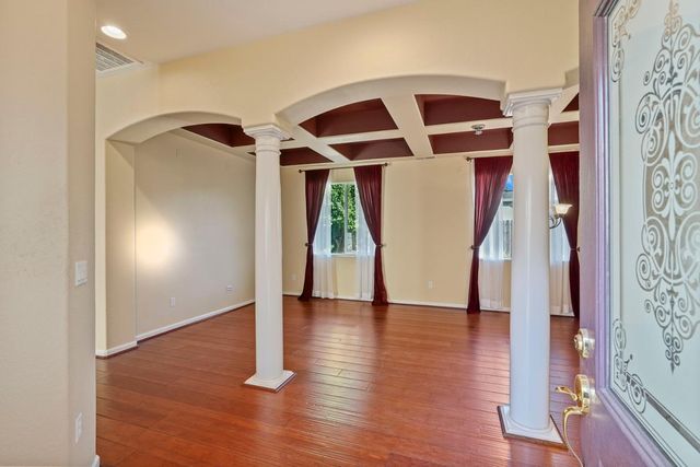 1155 Windjammer Dr, Stockton, CA 95209