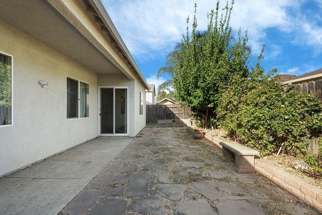1155 Windjammer Dr, Stockton, CA 95209