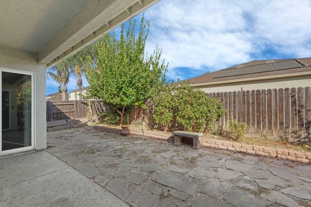1155 Windjammer Dr, Stockton, CA 95209