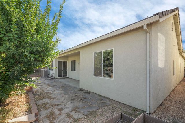 1155 Windjammer Dr, Stockton, CA 95209