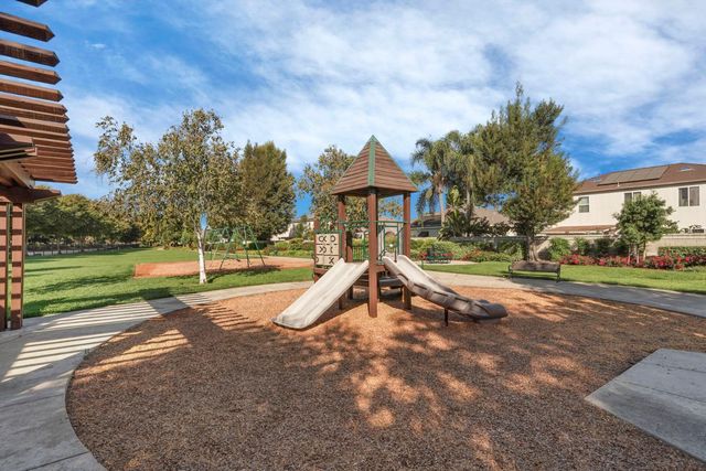 1155 Windjammer Dr, Stockton, CA 95209