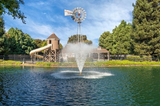 1155 Windjammer Dr, Stockton, CA 95209