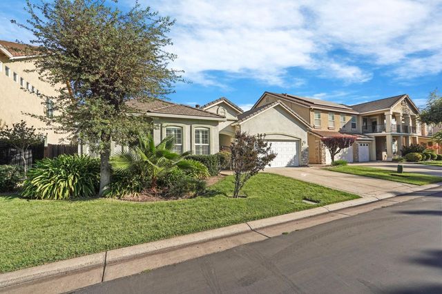 1155 Windjammer Dr, Stockton, CA 95209