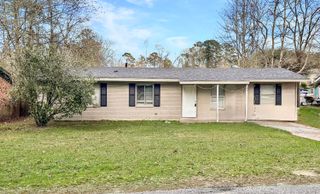 107 Herring St, Leesville, LA 71446