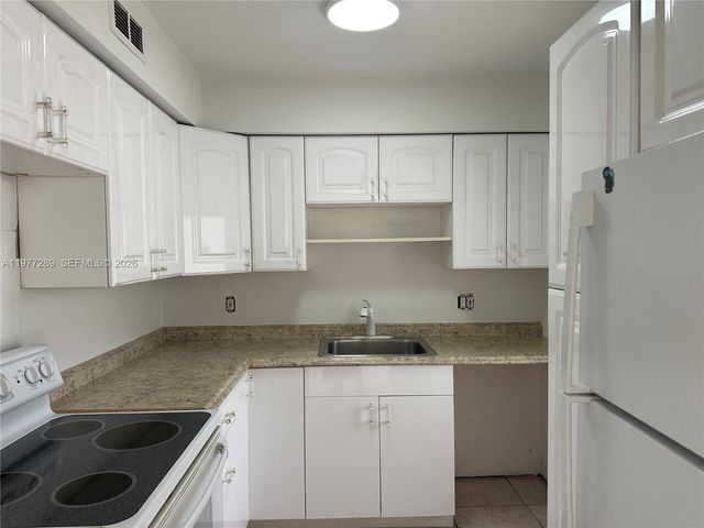 777 SE 2nd Ave 109, Deerfield Beach, FL 33441