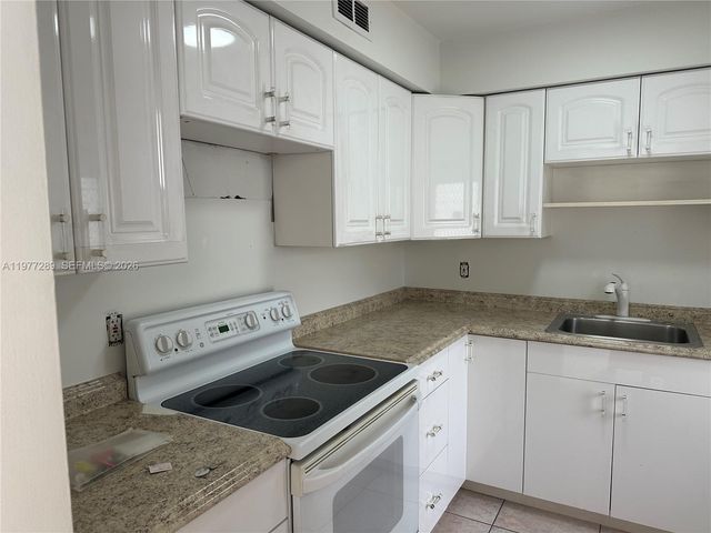 777 SE 2nd Ave 109, Deerfield Beach, FL 33441