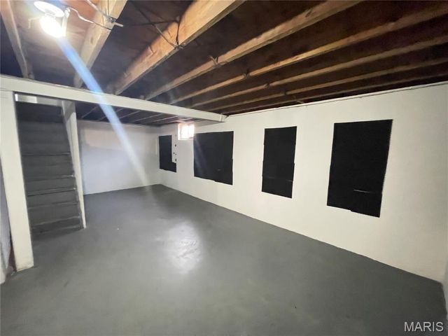 10300 Ross Circle, St Louis, MO 63137