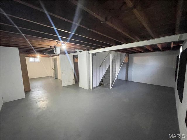 10300 Ross Circle, St Louis, MO 63137