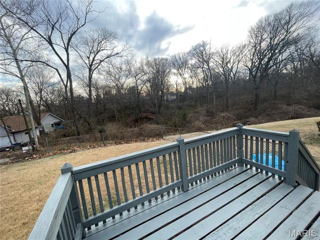 10300 Ross Circle, St Louis, MO 63137