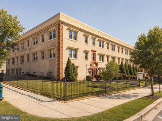 2625 3RD ST NE #301, Washington, DC 20002