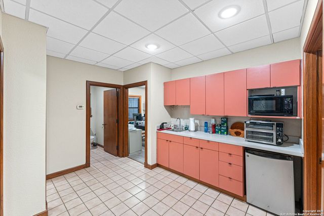 4514 Billy Sames Dr, Adkins, TX 78101