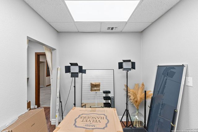 4514 Billy Sames Dr, Adkins, TX 78101