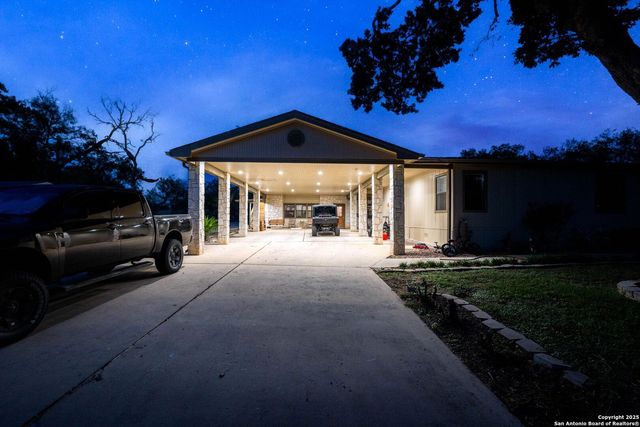 4514 Billy Sames Dr, Adkins, TX 78101