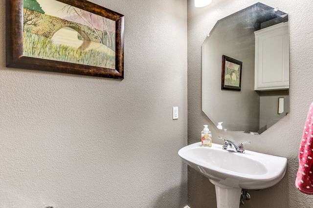 3860 Angela Court, Midlothian, TX 76065