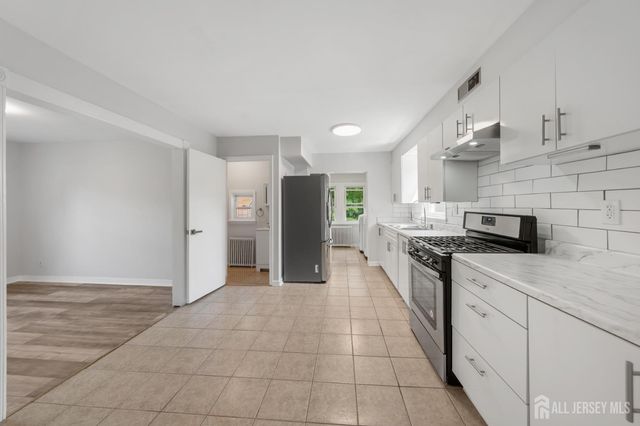 1746 Elk Street, Piscataway, NJ 08854