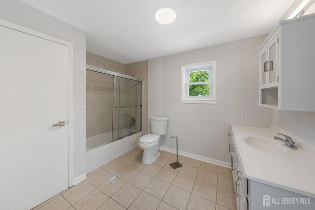 1746 Elk Street, Piscataway, NJ 08854