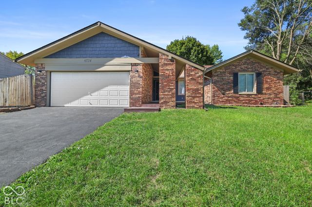 6724 S Lawndale Avenue, Indianapolis, IN 46221