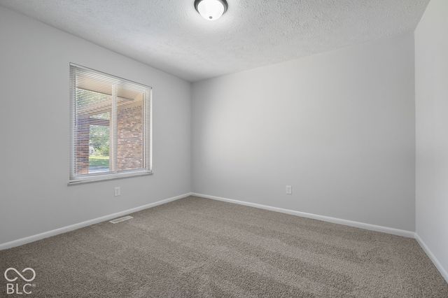 6724 S Lawndale Avenue, Indianapolis, IN 46221