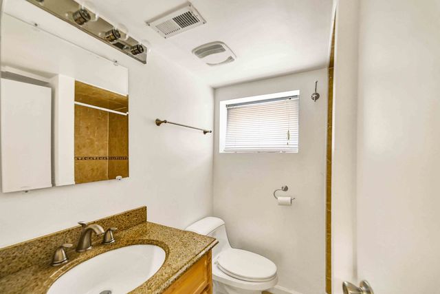 2725 N OAK PARK Avenue, Chicago, IL 60707