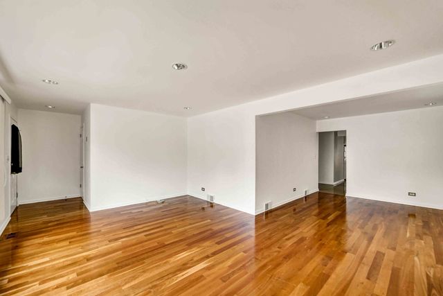 2725 N OAK PARK Avenue, Chicago, IL 60707