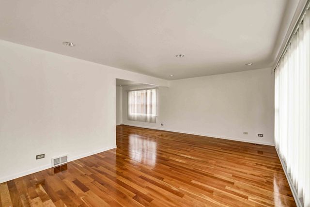 2725 N OAK PARK Avenue, Chicago, IL 60707
