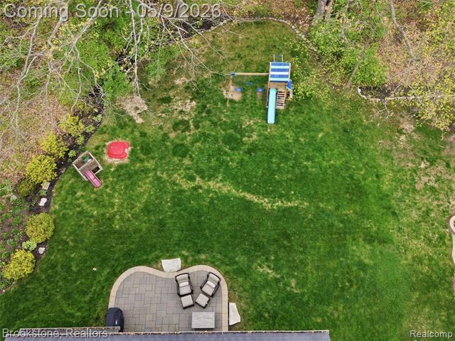 722 Lake Ridge Road, Rochester Hills, MI 48307