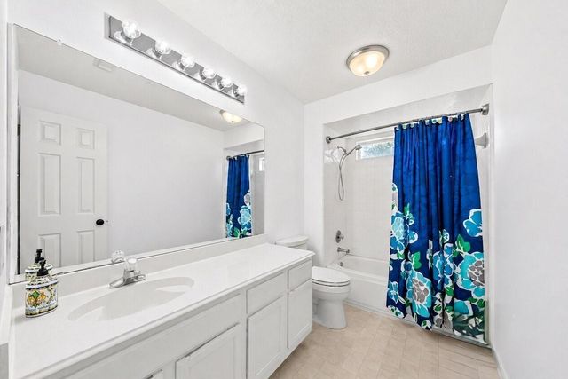 11323 Chestnut Woods Trail, Houston, TX 77065