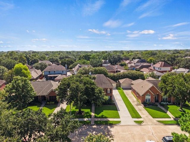 11323 Chestnut Woods Trail, Houston, TX 77065