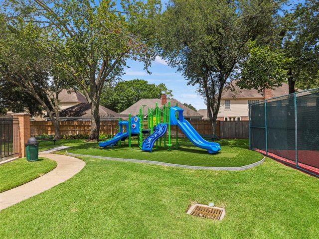 11323 Chestnut Woods Trail, Houston, TX 77065