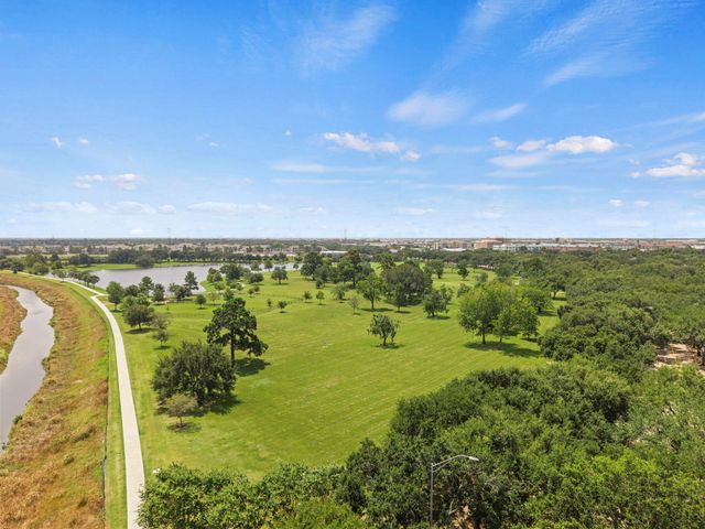 11323 Chestnut Woods Trail, Houston, TX 77065