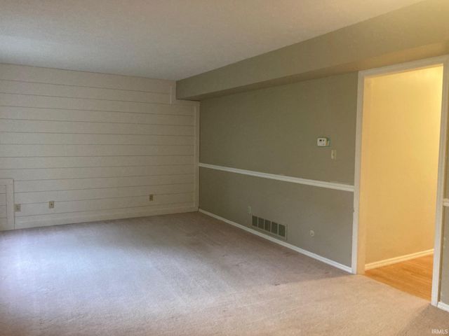 3871 S Laurel Court, Bloomington, IN 47401