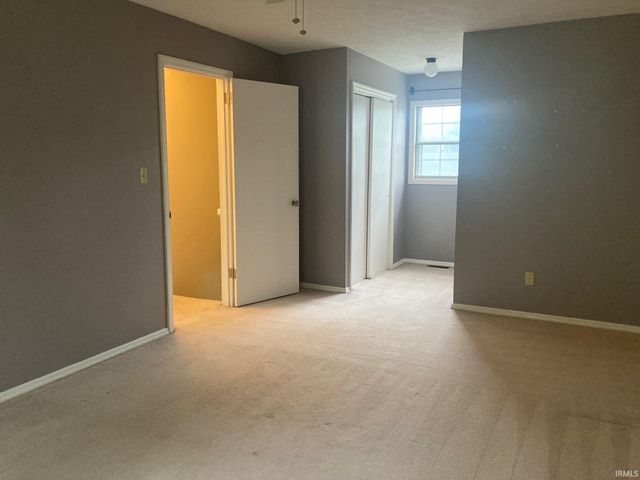 3871 S Laurel Court, Bloomington, IN 47401